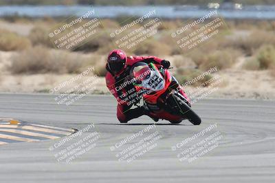 media/Oct-04-2025-CVMA (Sat) [[408bcdd6e4]]/Race 4-Formula Middleweight (Holeshot)/